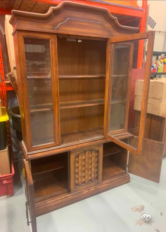 Hutch for sale - photo 3