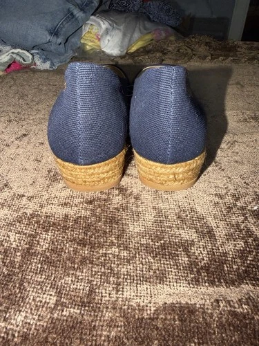 NEW Viscata Barcelona Women's Navy Blue Flats Size 8 - photo 3