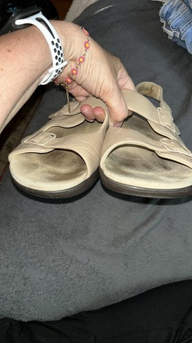 SAS Relaxed Comfort Leather Buckle Strap Tan Beige Sandals Woman - photo 4