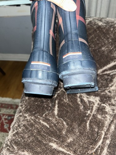 Tommy Hilfiger Blue and Red Plaid Boots with Gold Zipper - photo 4