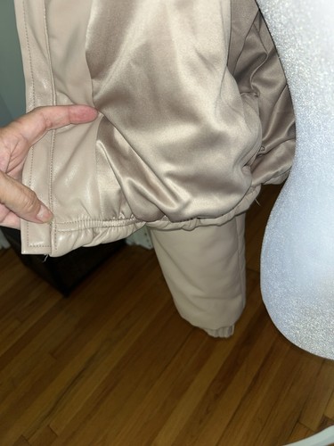 Forever 21 Women's Beige Faux Fur Collared Bomber Jacket M - photo 4