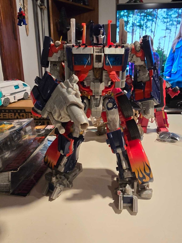 Transformers 2007 Leader Class Optimus Prime