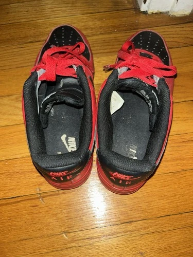 Red & Black Nike Air Force 1 - Size 8 - photo 3