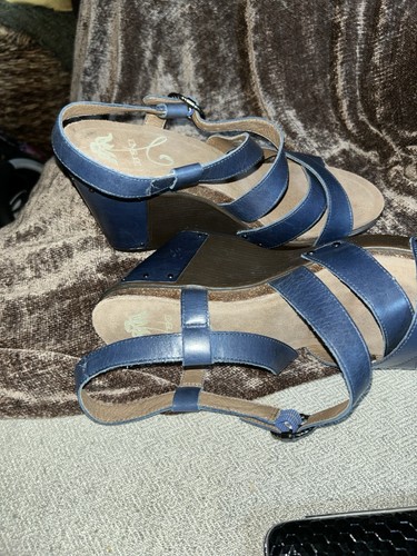 Dansko Frida Strappy Wedge Studded Sandals Blue Leather Sz 41 US - photo 4