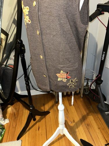 Vintage Silhouette Brown Vest w/ Gold & Red Embroidery (M) - photo 3