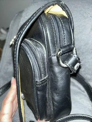 VTG Firenze Italy EUC Unisex Black Leather Mini Cross Body Bag - photo 2