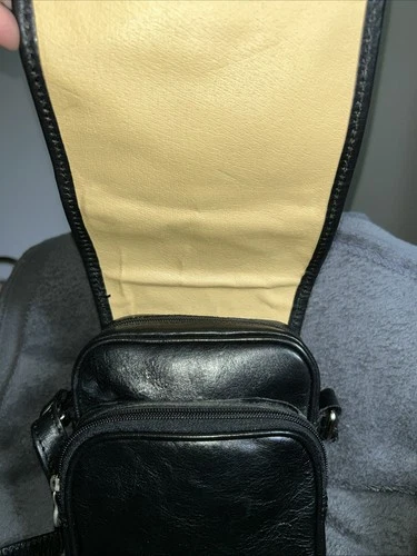 VTG Firenze Italy EUC Unisex Black Leather Mini Cross Body Bag - photo 4