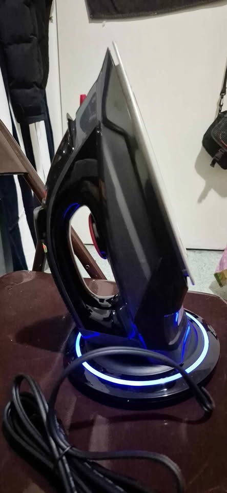 Cordless Garment Steamer Iron, 1500W - photo 5