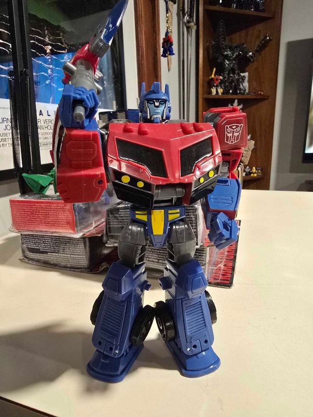 Transformers Legacy United Animated Optimus Prime