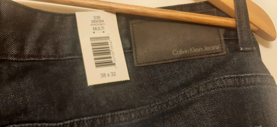Calvin Klein Jeans - photo 4