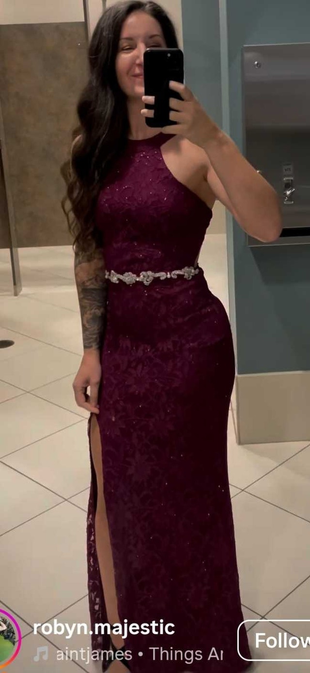 City Studio Prom Dress - Burgundy Lace, Jeweled Belt, Size S/M - photo 4
