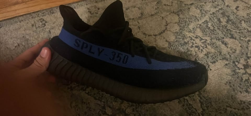 Yeezys 350 Dazzling Blues - photo 2