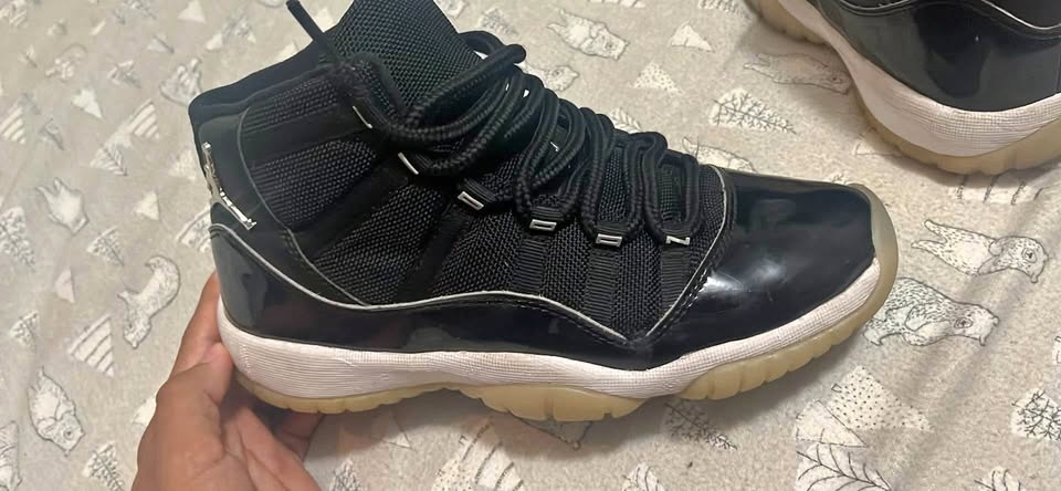 Jordan 11s