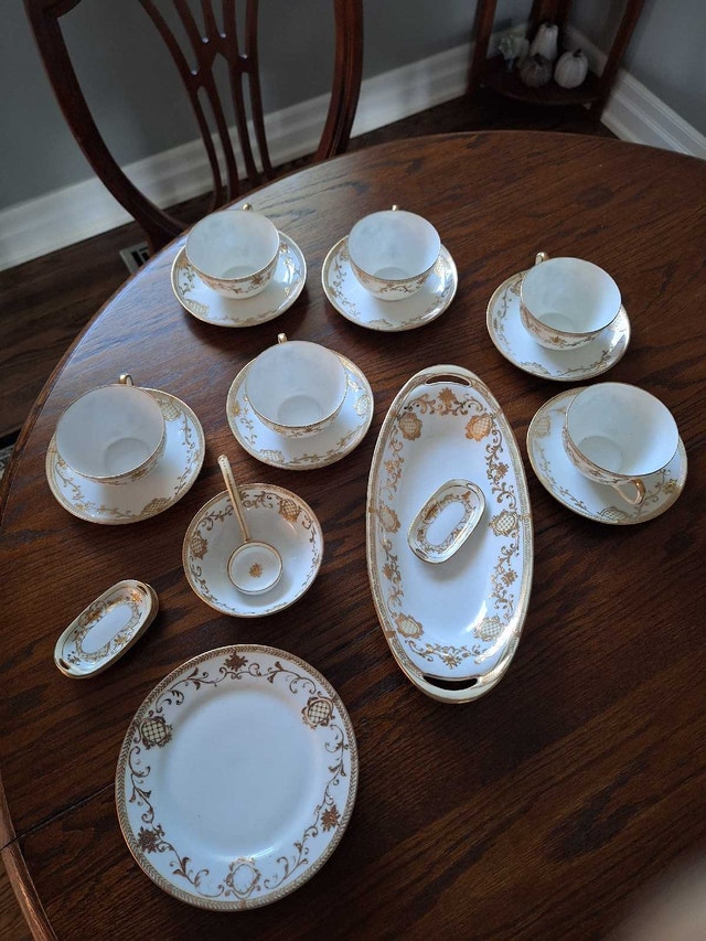 Nippon Hand Painted Norditake