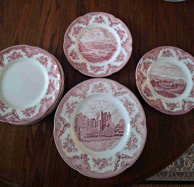 Johnson Brothers Old Britain Castles Plates (13 pcs)