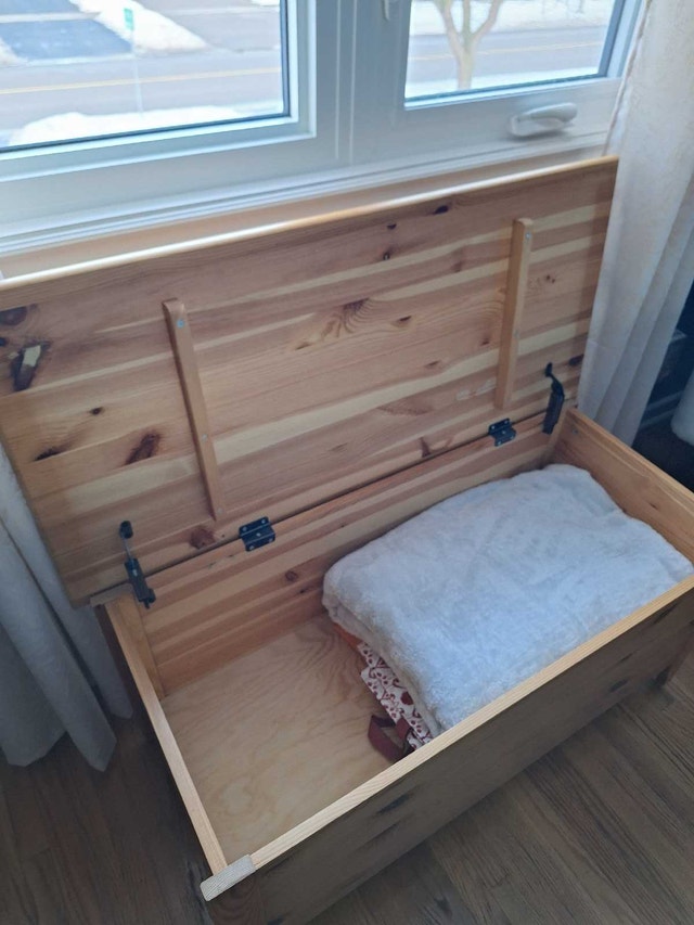 Pine Storage Chest - photo 4