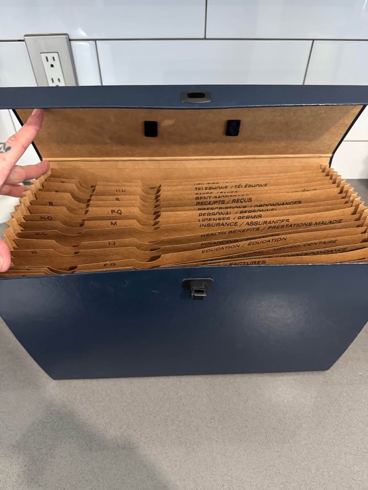 Large Carry Folder - photo 3