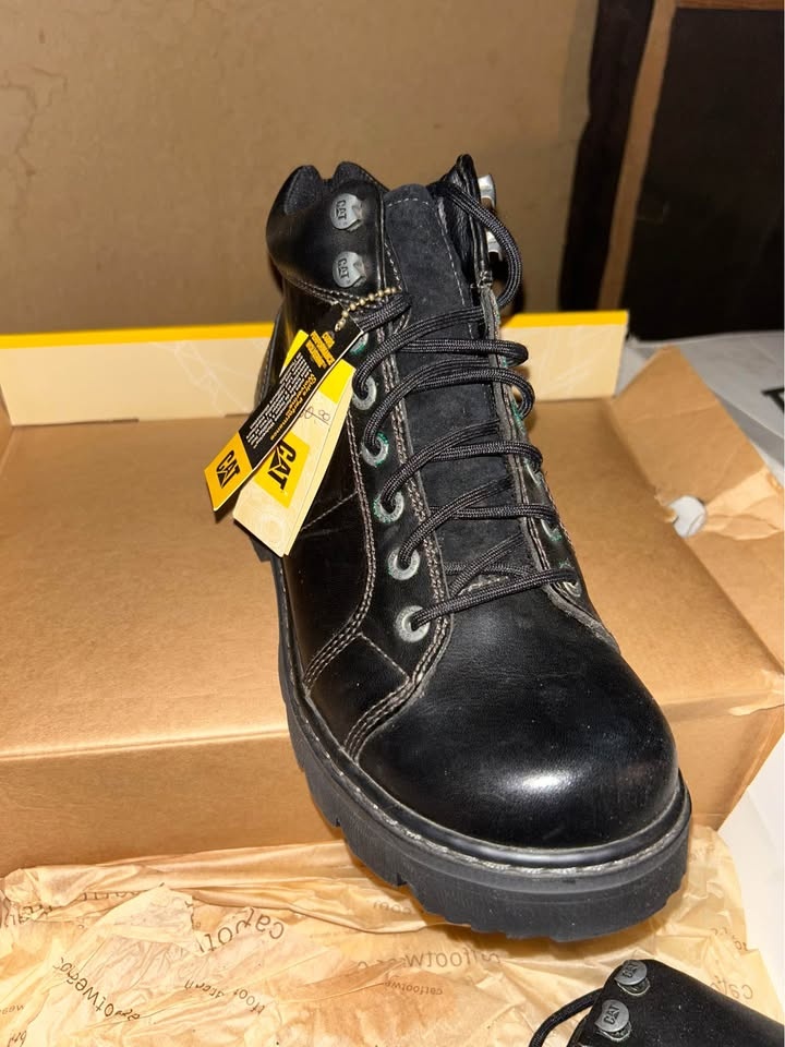 Women's CAT Work Boots - Steel Toe - Size 8.5 - photo 2