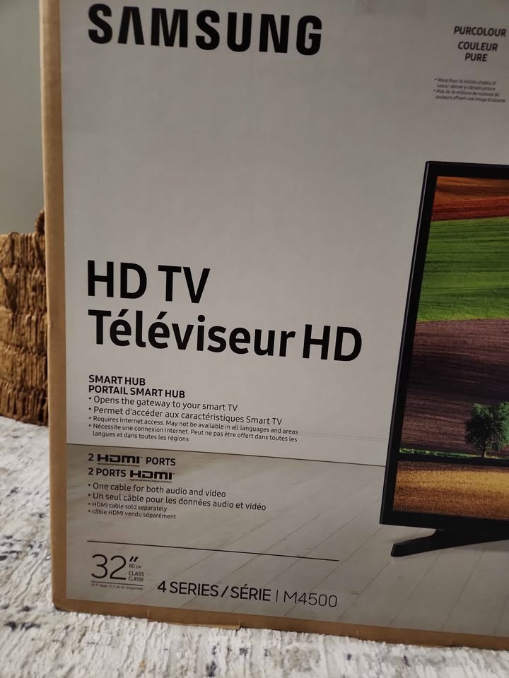Samsung 32” HD Smart TV (M4500 Series) – Excellent Condition - photo 3