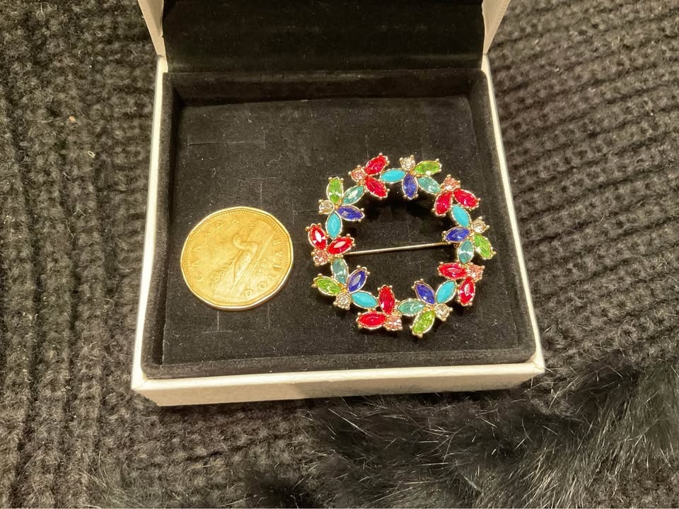 Ladies Brooch Vintage NRO Signed - photo 2