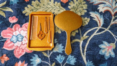 Vintage GOLDALEUR 6 pc Vanity Set - Metallic Glitter Gold