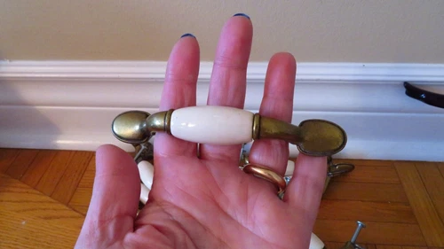 Lot of 12 Brass and Porcelain Cabinet Pulls Vintage - photo 5