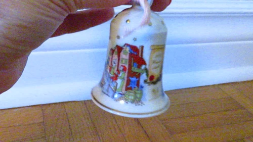 Hutschenreuther 2002 Christmas Bell Ornament 3" x 2" vintage, ce - photo 2