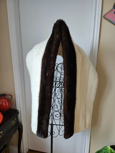 Vintage 1950s Elsa Schiaparelli Real Fur Scarf - photo 2