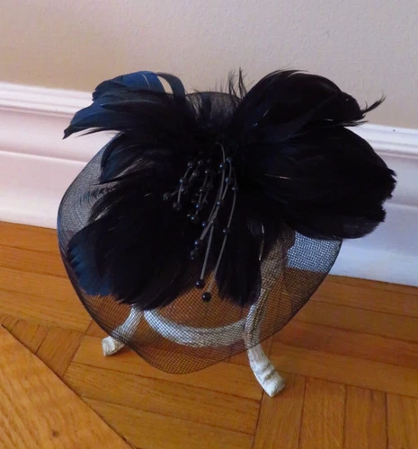 Vintage 1980s Black Feather Flower Hair Pin