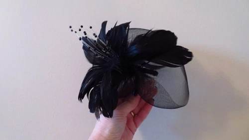 Vintage 1980s Black Feather Flower Hair Pin - photo 3