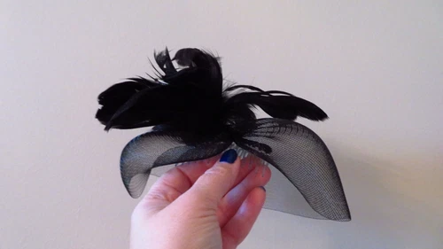 Vintage 1980s Black Feather Flower Hair Pin - photo 4