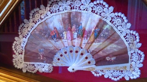 Framed antique opera fan / hand painted/ ornate details / glass - photo 2