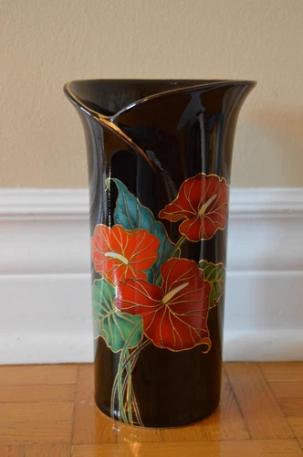 Vintage 1980s Kyoritsu Japanese Vase - Black, Red Anthuriums - photo 2