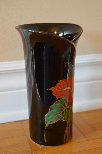 Vintage 1980s Kyoritsu Japanese Vase - Black, Red Anthuriums - photo 3