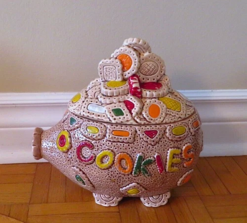 Cute Pig Cookie Jar with Cookies on Top - photo 3