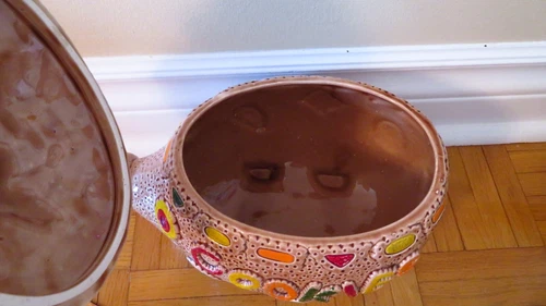 Cute Pig Cookie Jar with Cookies on Top - photo 4