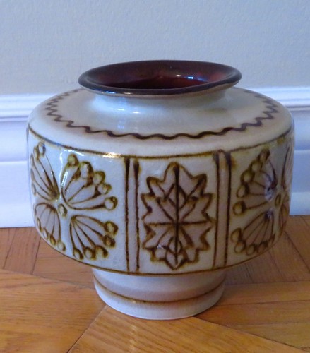 Vintage pottery vase stoneware speckled glaze brown floral patte - photo 2