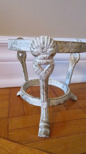 Vintage Cast Iron Plant Stand / Candle Holder - Seashell Design - photo 2