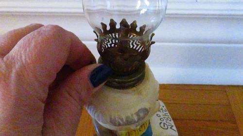 Vintage 1950 Japan Oil Lamp - Old Man w/ Chair - photo 2