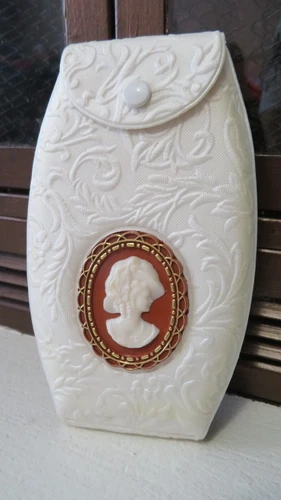Vintage 6-Piece Travel Manicure Set with Cameo Decor