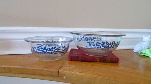 Vintage Pyrex Blue Flowers/Ribbon Bowls Set of 2 (1980) - photo 3
