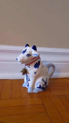 VTG Delft Blue & White Cow Creamer with Neck Bell