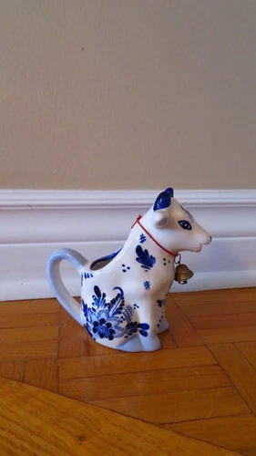 VTG Delft Blue & White Cow Creamer with Neck Bell - photo 4