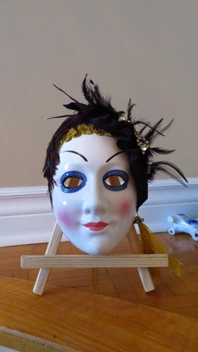 VTG Porcelain Flapper Wall Mask - Black Feather