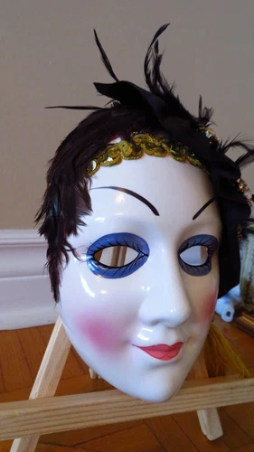 VTG Porcelain Flapper Wall Mask - Black Feather - photo 3