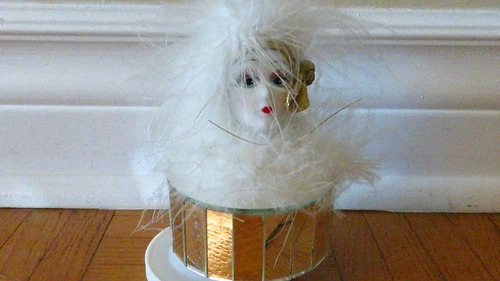 Vintage Porcelain Harlequin Jester Music Box - photo 2