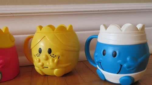 2020 McDonald's Mr Men Little Miss Toy Mug Cup Miss Chatterbox - photo 5