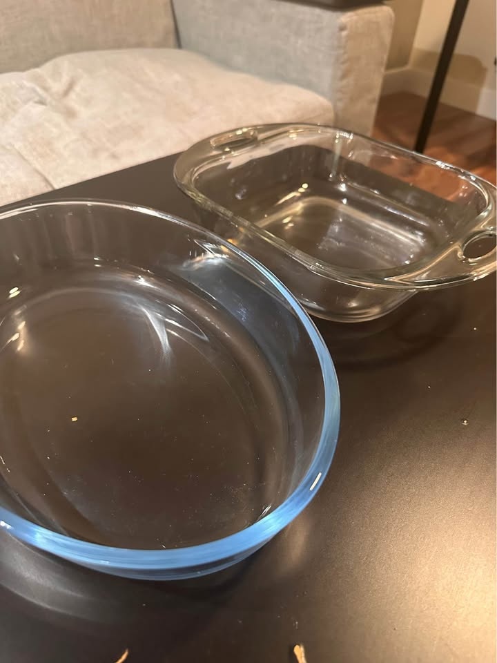 Two Glass Baking Dishes - photo 3