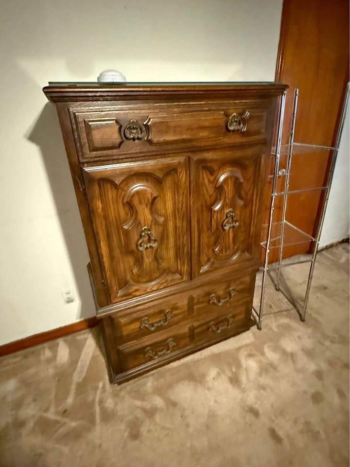 Vintage Kimball Queen Bedroom Set