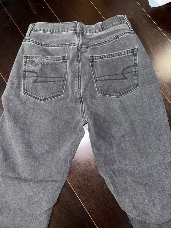 American Eagle black distressed jean size 2 - photo 2